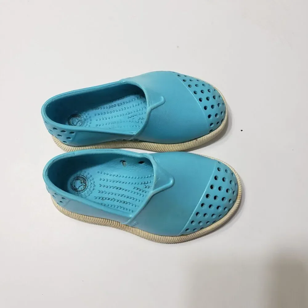 Native Kids Girl 5 Bright Blue Breathable Comfort‎ Shoes Eyelet Details Water